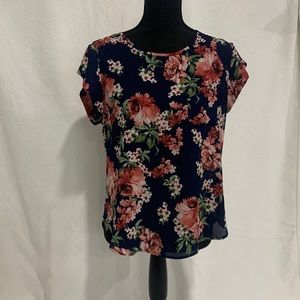 3/$20, Floral women’s shirt with front pocket